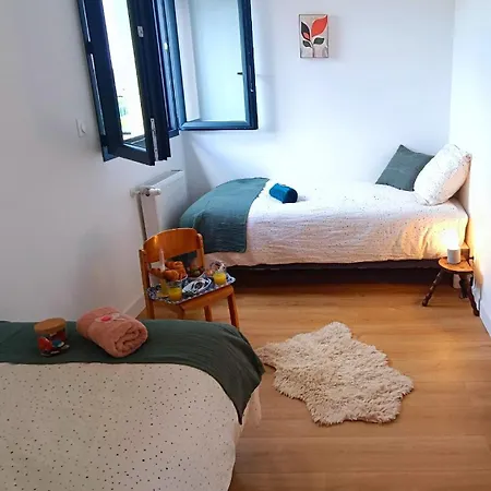 Maison Neuve Proche Avec Parking Gratuit Et Privé à 5 Min Du Musée De La Batterie De Merville Casa vacanze *