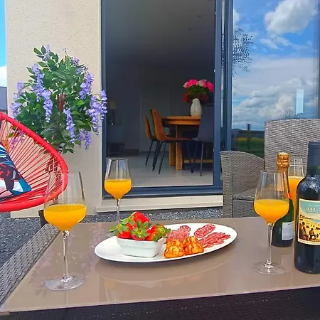 Holiday home Maison Neuve Proche Avec Parking Gratuit Et Prive A 5 Min Du Musee De La Batterie De Merville