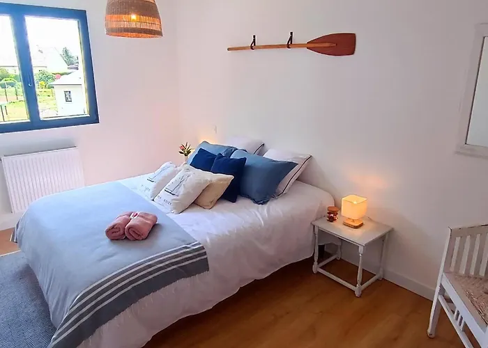 Maison Neuve Proche Avec Parking Gratuit Et Privé à 5 Min Du Musée De La Batterie De Merville Casa de Férias Gonneville-en-Auge