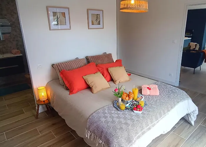 Casa de Férias Maison Neuve Proche Avec Parking Gratuit Et Privé à 5 Min Du Musée De La Batterie De Merville *